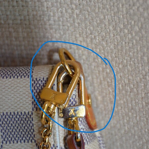 Louis Vuitton Crossbody Favorite MM Damier Azur - Picture 16 of 16